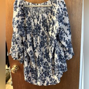 Blue and white floral print